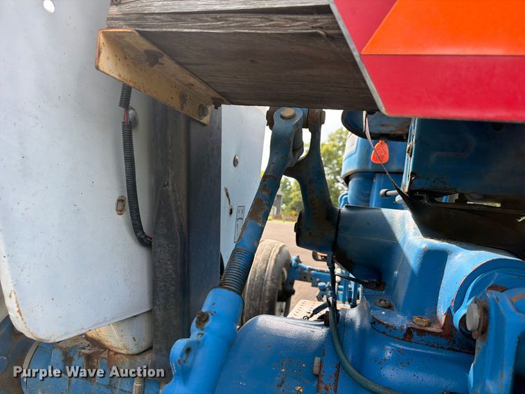 image for item FG3016 Ford 5610 tractor