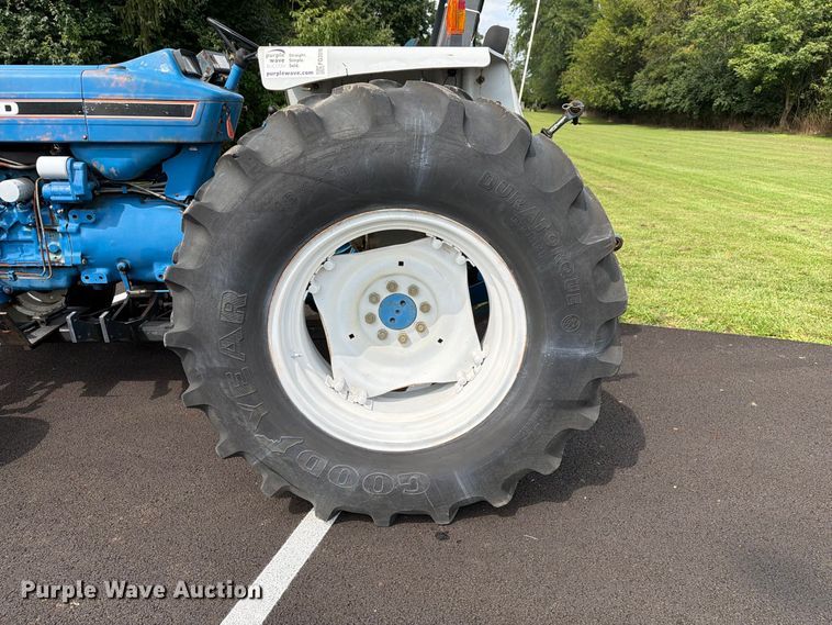 image for item FG3016 Ford 5610 tractor