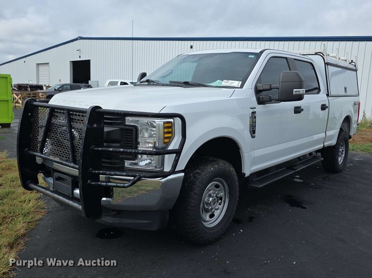 2019 Ford F350 Super Duty XL Crew Cab pickup truck