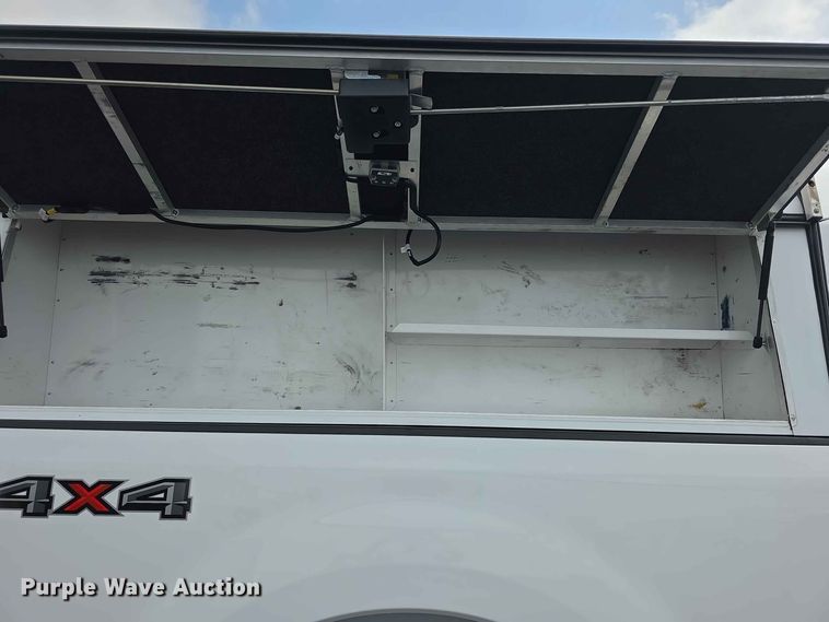 image for item FH6385 2019 Ford F350 Super Duty XL Crew Cab pickup truck