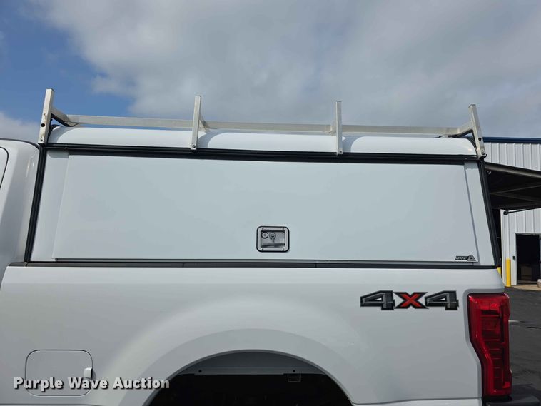 image for item FH6385 2019 Ford F350 Super Duty XL Crew Cab pickup truck