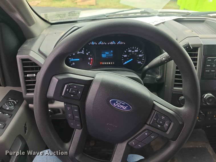 image for item FH6385 2019 Ford F350 Super Duty XL Crew Cab pickup truck