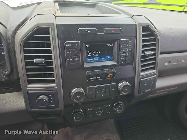 image for item FH6385 2019 Ford F350 Super Duty XL Crew Cab pickup truck