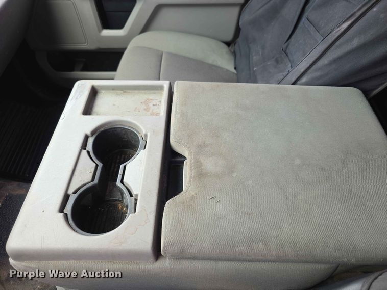 image for item FH6385 2019 Ford F350 Super Duty XL Crew Cab pickup truck