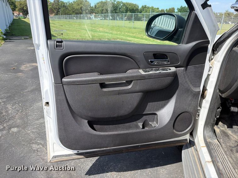 image for item FH6399 2014 Chevrolet Tahoe Police SUV