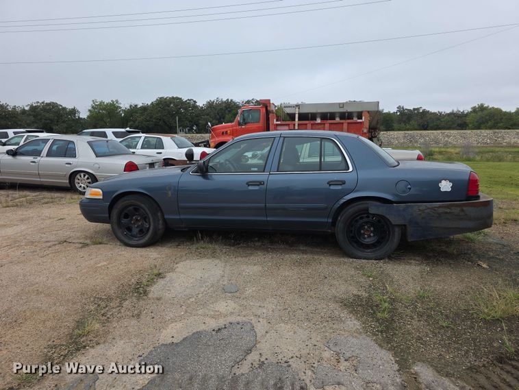 image for item FH6415 2008 Ford Crown Victoria Police Interceptor 