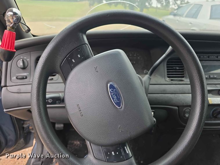image for item FH6415 2008 Ford Crown Victoria Police Interceptor 