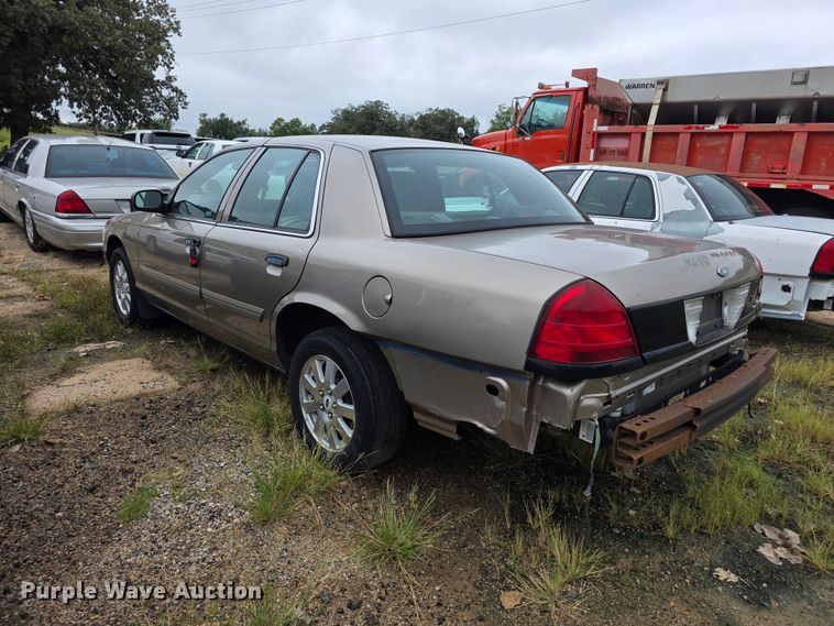 image for item FH6416 2011 Ford Crown Victoria Police Interceptor 