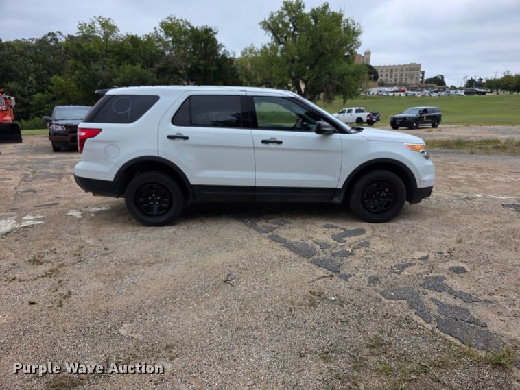 image for item FH6433 2015 Ford Explorer police interceptor  SUV