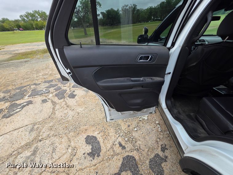 image for item FH6433 2015 Ford Explorer police interceptor  SUV