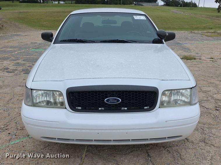 image for item FH6437 2010 Ford  Crown Victoria Police Interceptor 