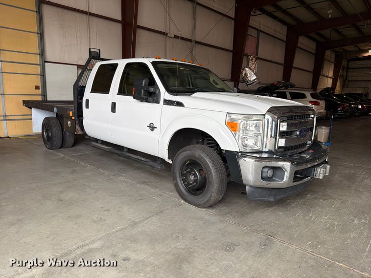 image for item FH6443 2012 Ford F350 Super Duty XLT Crew Cab flatbed pickup truck