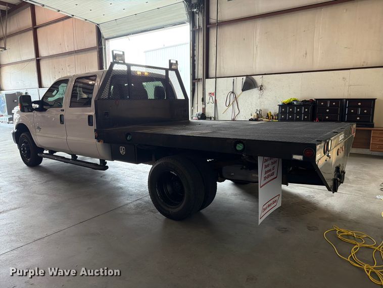 image for item FH6443 2012 Ford F350 Super Duty XLT Crew Cab flatbed pickup truck