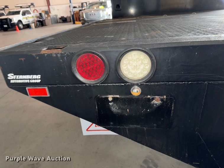image for item FH6443 2012 Ford F350 Super Duty XLT Crew Cab flatbed pickup truck