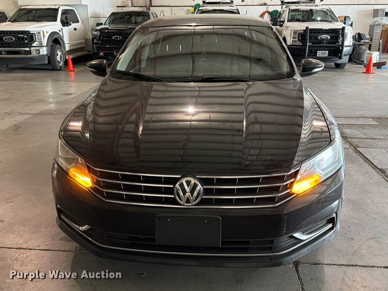 image for item FH6445 2016 Volkswagen  Passat TSI 