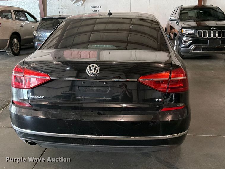 image for item FH6445 2016 Volkswagen  Passat TSI 