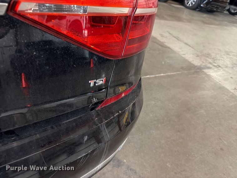 image for item FH6445 2016 Volkswagen  Passat TSI 