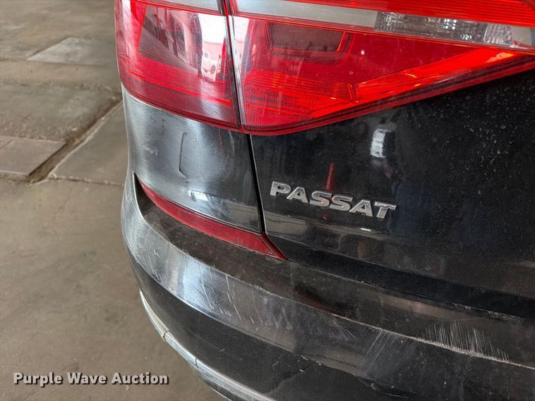image for item FH6445 2016 Volkswagen  Passat TSI 