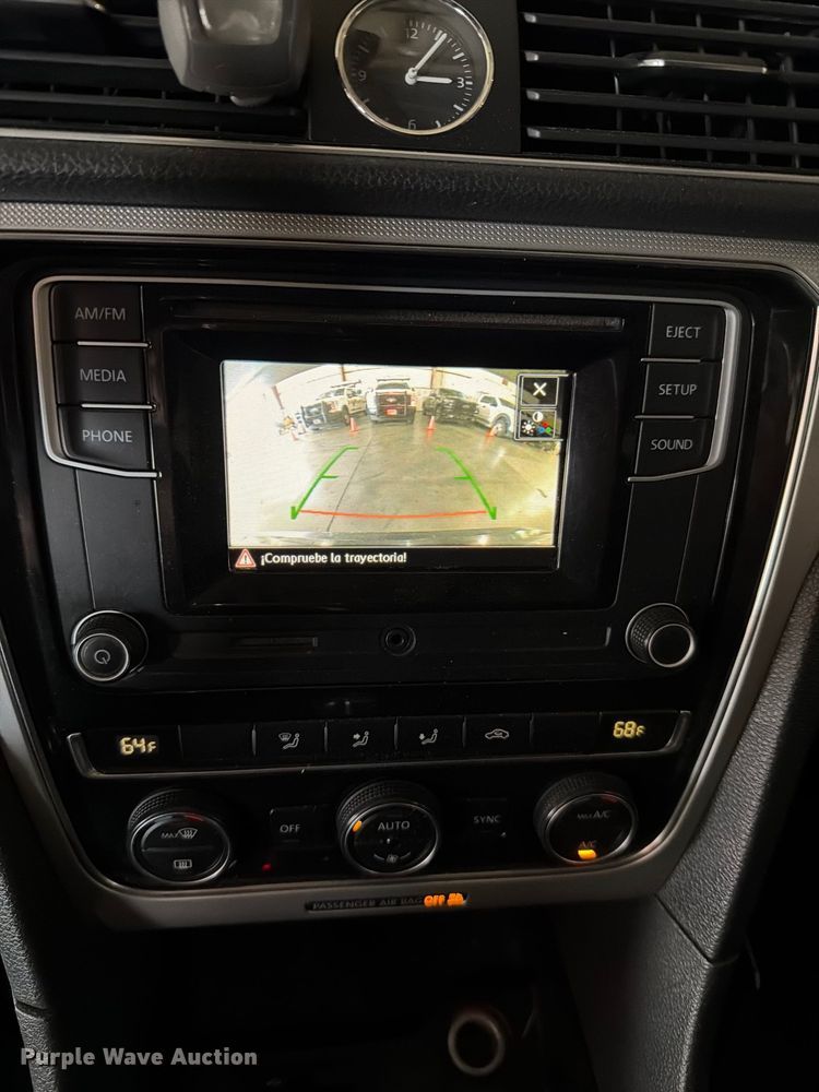 image for item FH6445 2016 Volkswagen  Passat TSI 