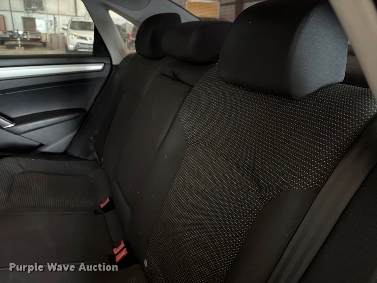 image for item FH6445 2016 Volkswagen  Passat TSI 