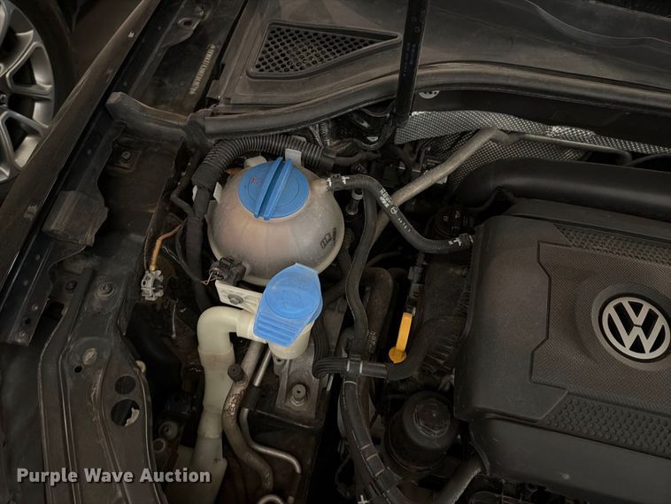 image for item FH6445 2016 Volkswagen  Passat TSI 