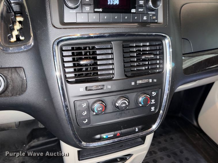 image for item FH6446 2015 RAM Cargo Van van