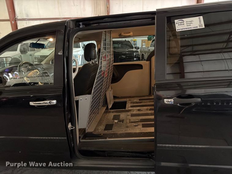 image for item FH6446 2015 RAM Cargo Van van