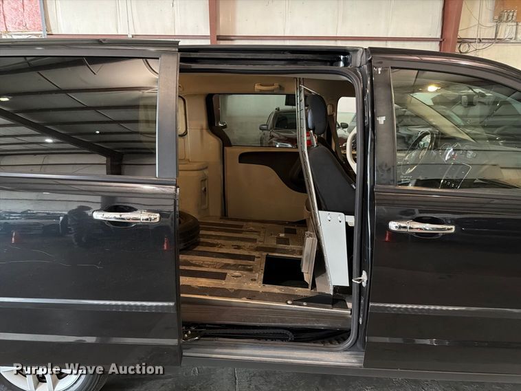 image for item FH6446 2015 RAM Cargo Van van