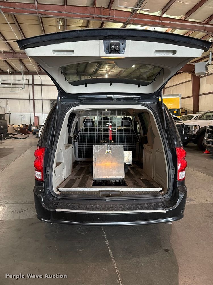 image for item FH6446 2015 RAM Cargo Van van