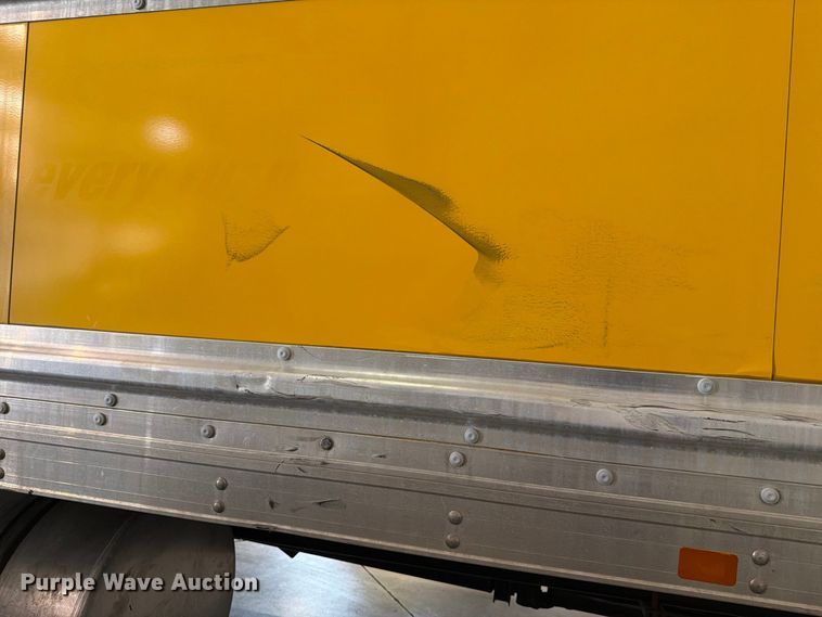 image for item FH6447 2022 International MV607 box truck