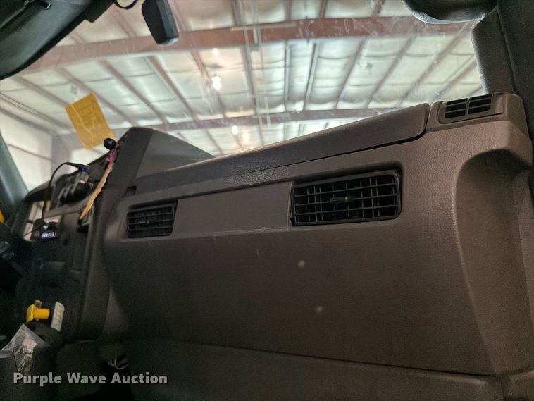 image for item FH6447 2022 International MV607 box truck