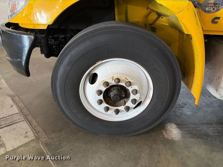 image for item FH6447 2022 International MV607 box truck