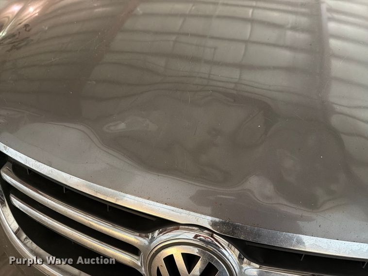 image for item FI0633 2011 Volkswagen Tiguan SUV