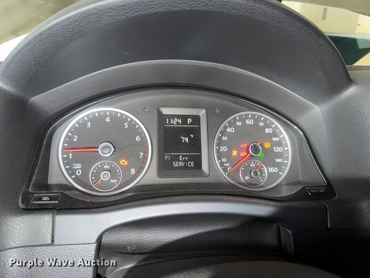 image for item FI0633 2011 Volkswagen Tiguan SUV