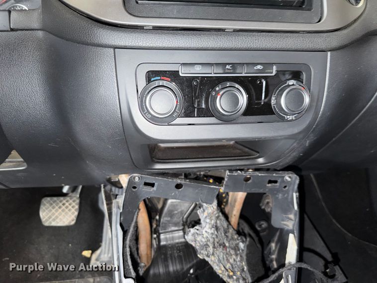 image for item FI0633 2011 Volkswagen Tiguan SUV