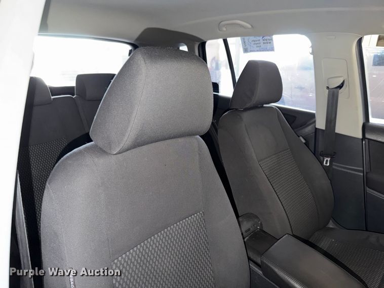 image for item FI0633 2011 Volkswagen Tiguan SUV