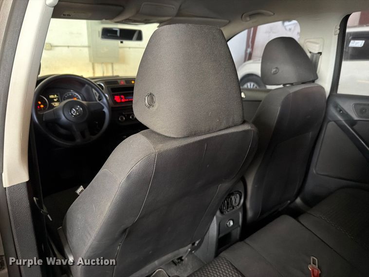 image for item FI0633 2011 Volkswagen Tiguan SUV