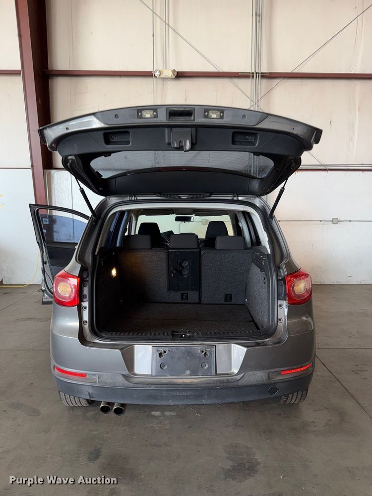 image for item FI0633 2011 Volkswagen Tiguan SUV