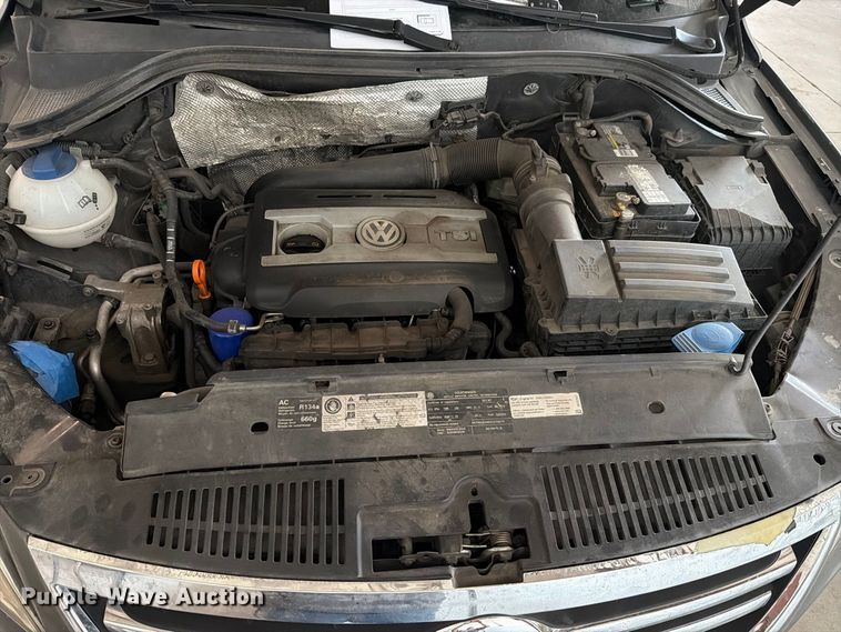 image for item FI0633 2011 Volkswagen Tiguan SUV
