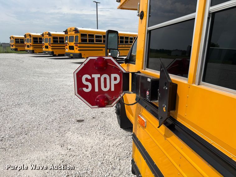 image for item FK4057 2000 Chevrolet Express G3500 school bus