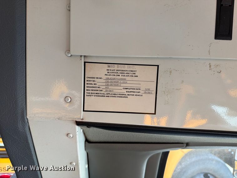 image for item FK4057 2000 Chevrolet Express G3500 school bus
