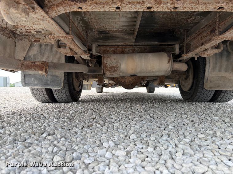 image for item FK4057 2000 Chevrolet Express G3500 school bus