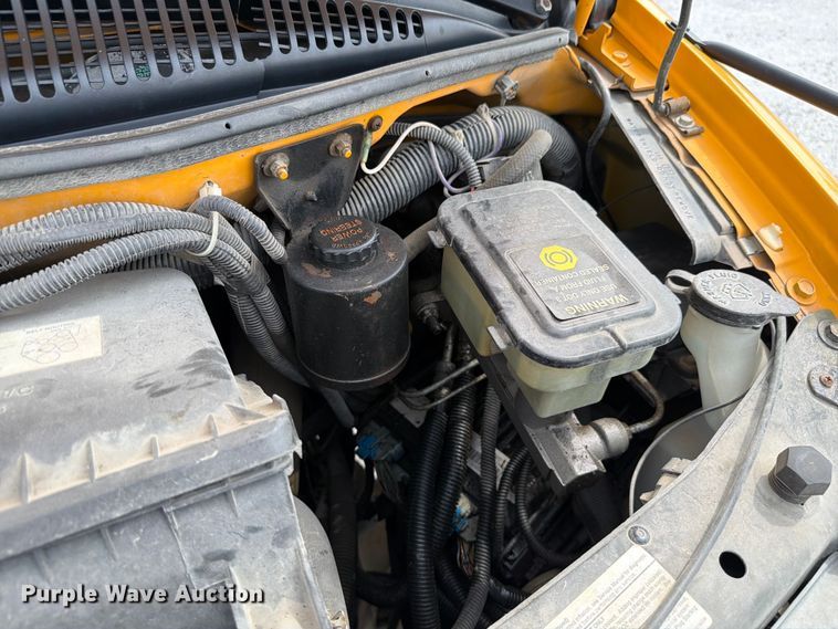 image for item FK4057 2000 Chevrolet Express G3500 school bus