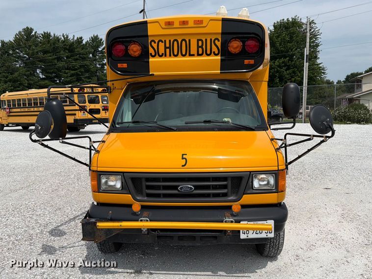 image for item FK4059 2005 Ford E450 school bus
