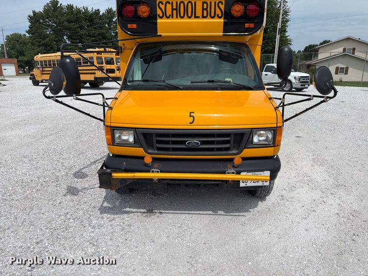 image for item FK4059 2005 Ford E450 school bus