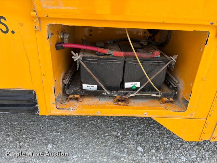 image for item FK4059 2005 Ford E450 school bus