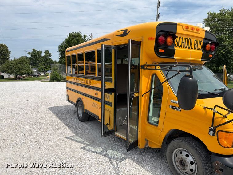 image for item FK4059 2005 Ford E450 school bus