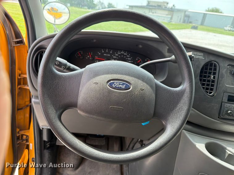 image for item FK4059 2005 Ford E450 school bus