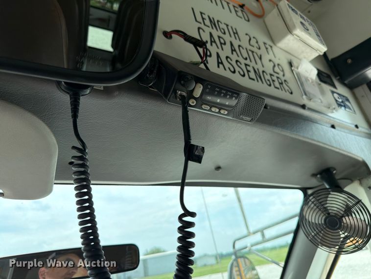 image for item FK4059 2005 Ford E450 school bus