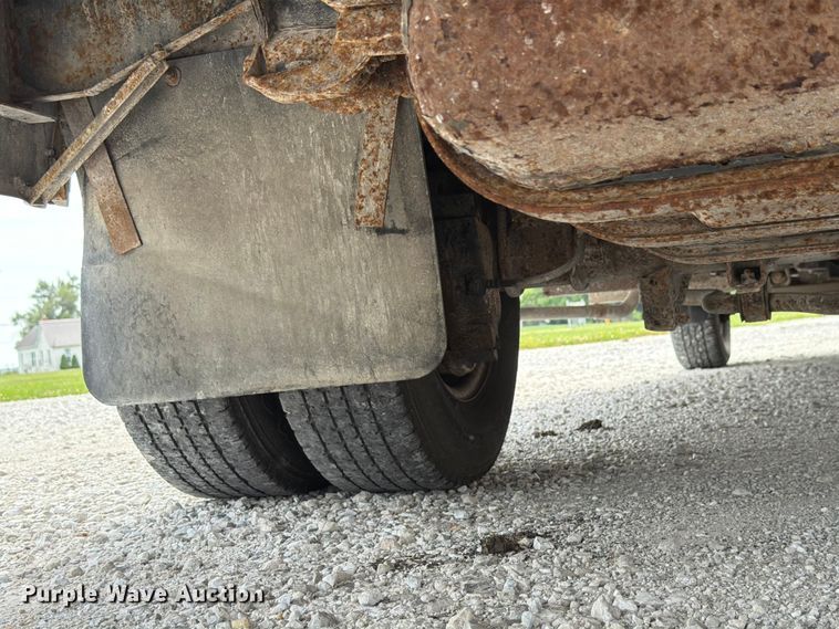 image for item FK4059 2005 Ford E450 school bus